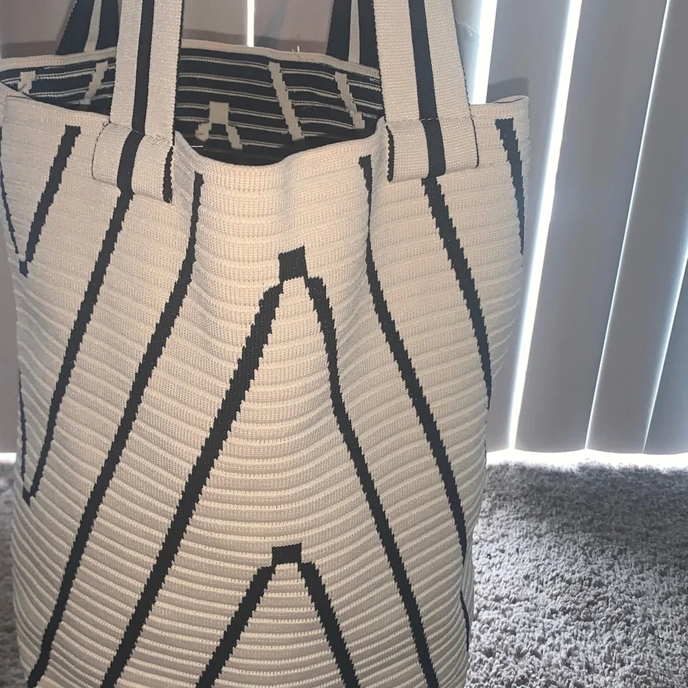 Woven Chevron Stripe Tote Bag in cream and Black